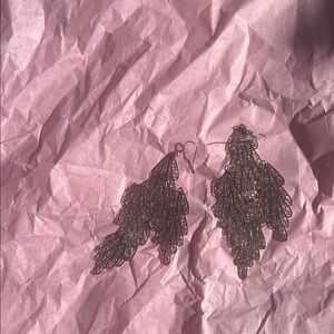 Delicate Filigree Leaf Drop Earrings - silver Tone